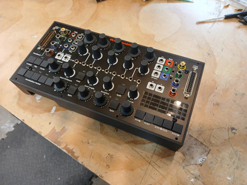 Chromagnon Box